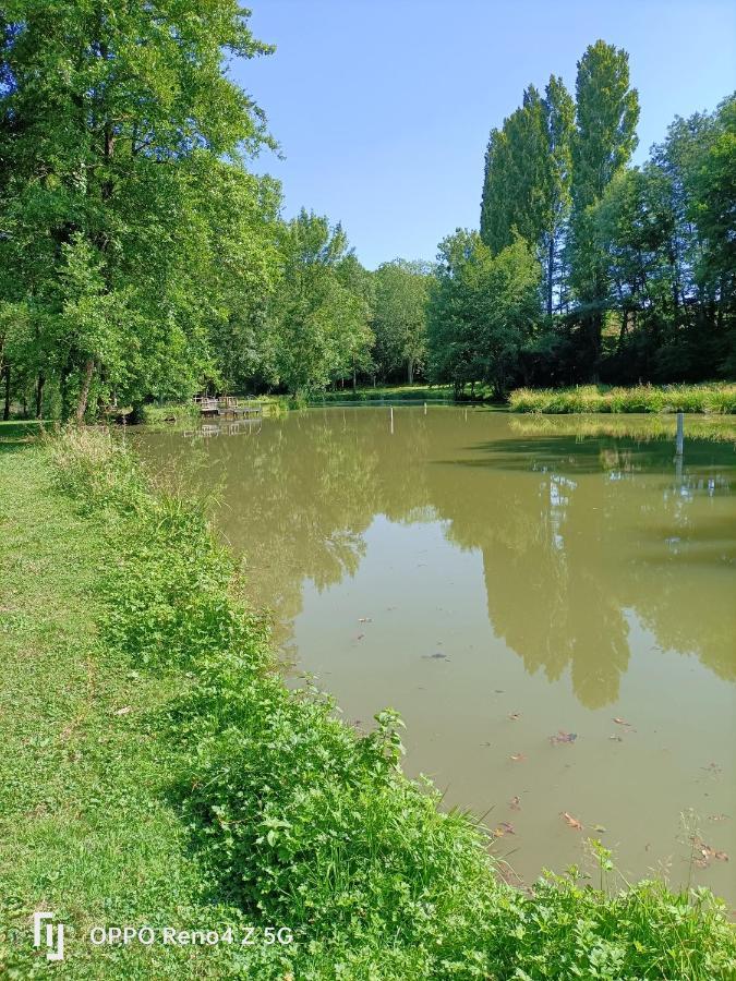 Gite Insolite Le Pressoir En Touraine Vallières-les-Grandes Εξωτερικό φωτογραφία