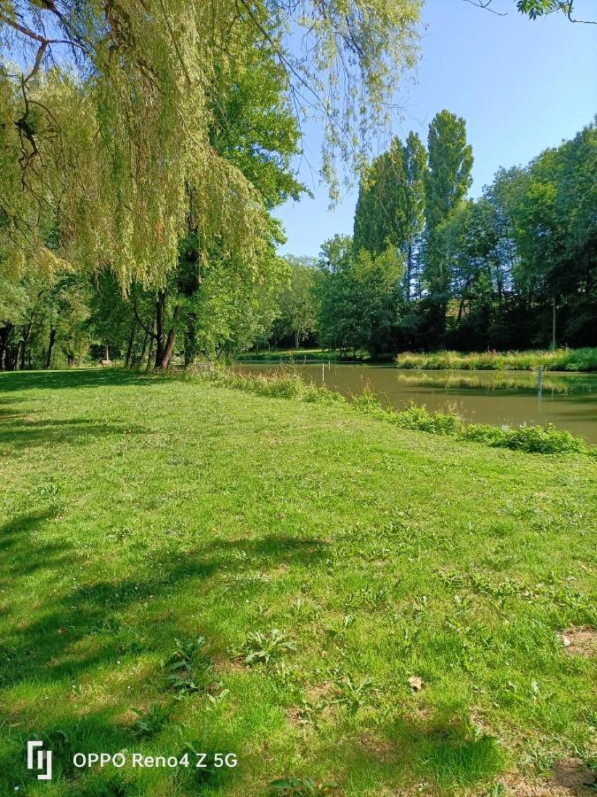 Gite Insolite Le Pressoir En Touraine Vallières-les-Grandes Εξωτερικό φωτογραφία